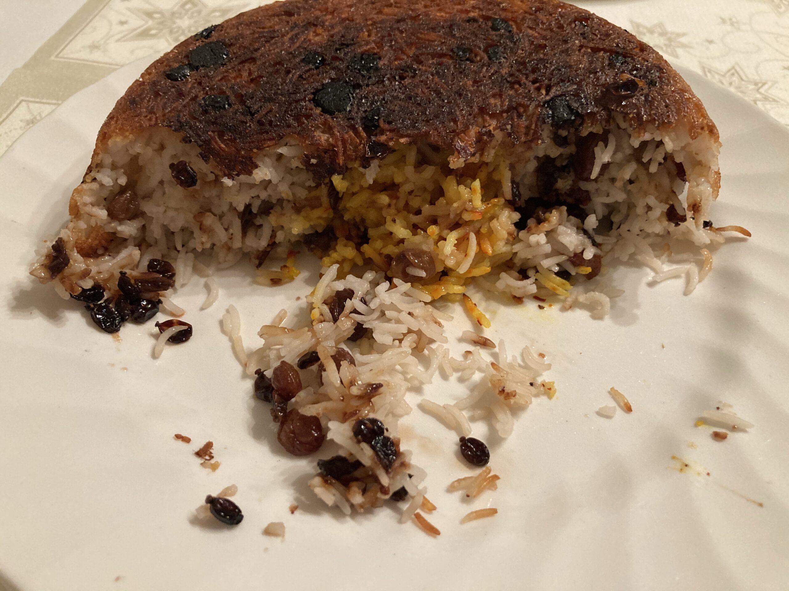 Zereshk polo – ryż z berberysem i rodzynkami