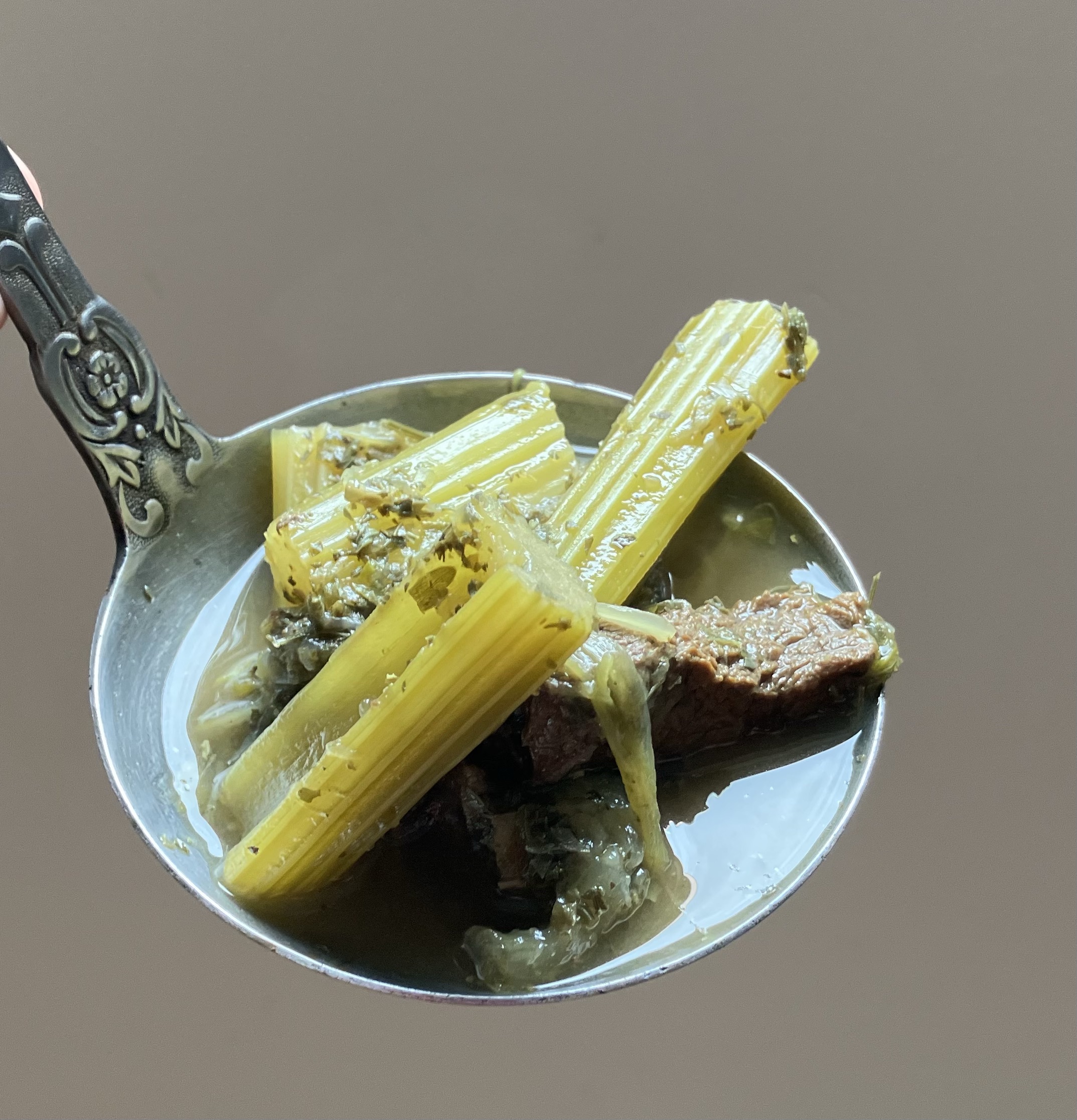 Khoresh-e Karafs – gulasz z selerem naciowym