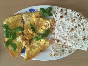 Paneer boroshteh – omlet z serem typu feta