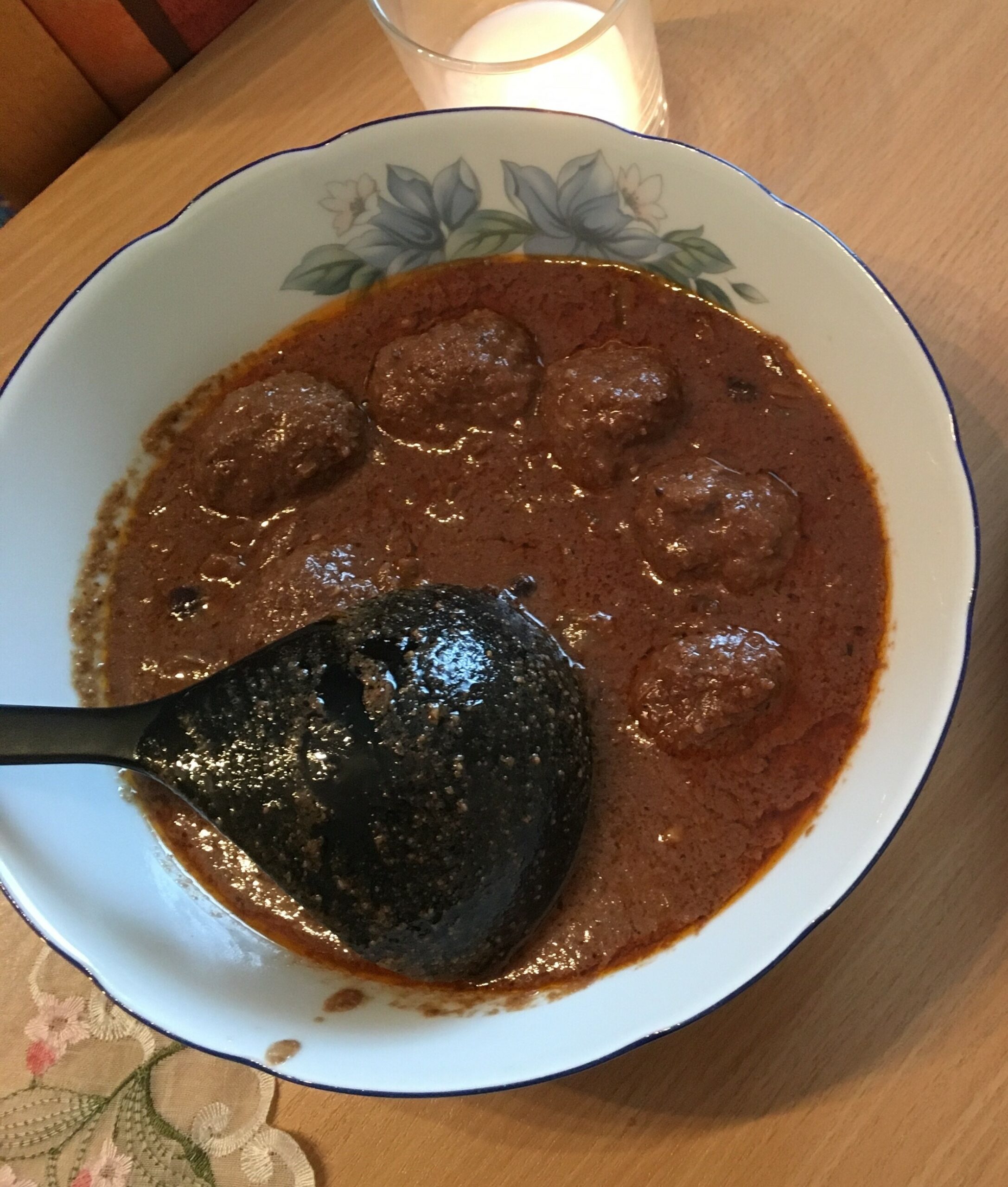 Fesenjan z pulpetami