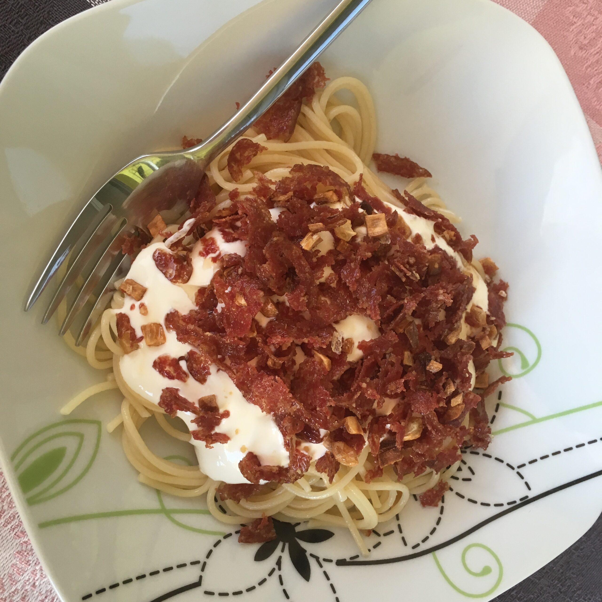 Spaghetti z salami
