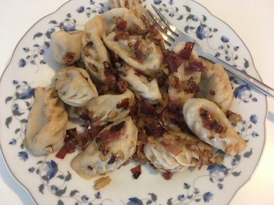 Pierogi z kapustą i grzybami
