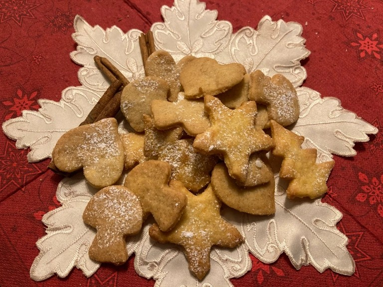 Cynamonowo-kardamonowe ciasteczka