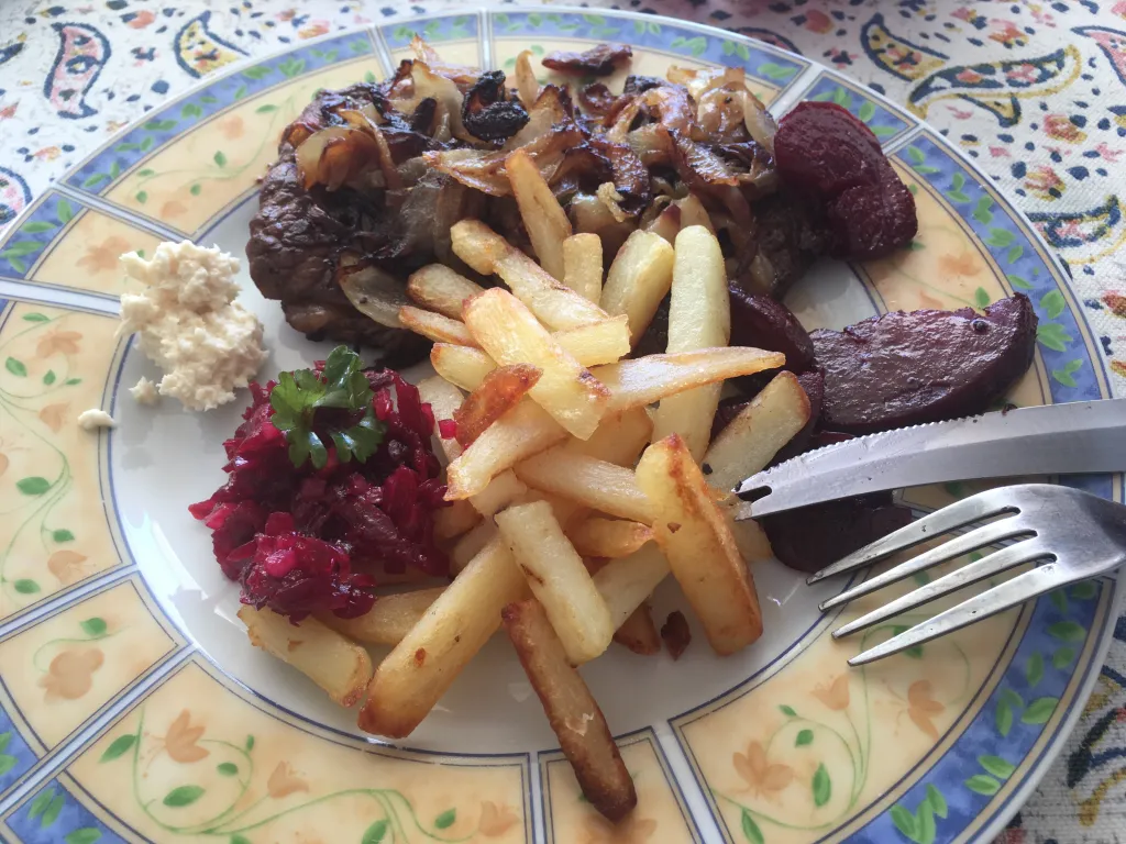 Rostbeef z cebulką